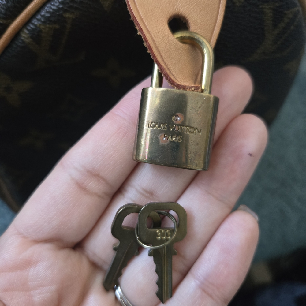 Louis Vuitton Monogram Brown Handbag Speedy 30 - Picture 4 of 6